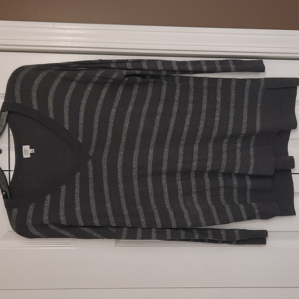 Crown and Ivy Long Sleeve Sweater- Medium